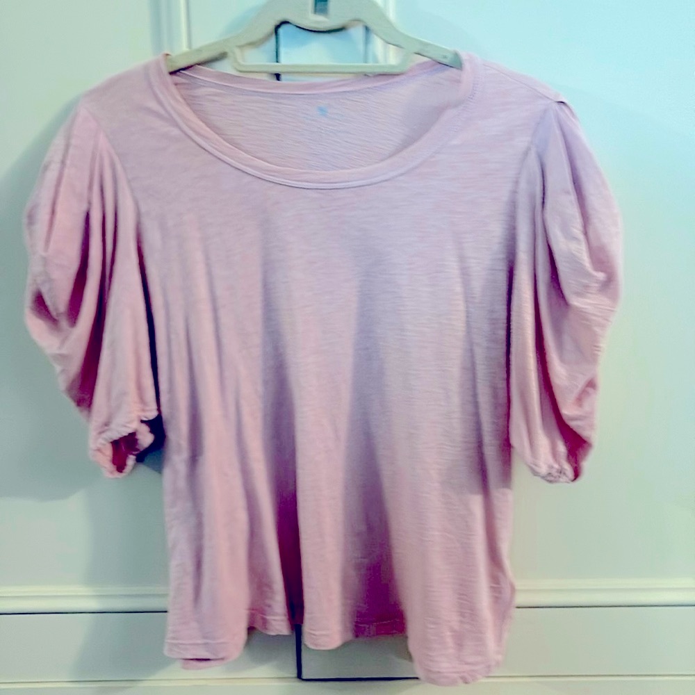 Velvet by Graham and Spencer pink puffy sleeve cotton top